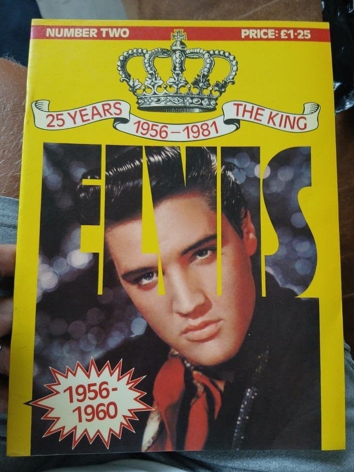 Elvis Presley Boek - 25 Jaar The King 1956-1981, Ophalen of Verzenden, Gelezen, Artiest, Onbekend