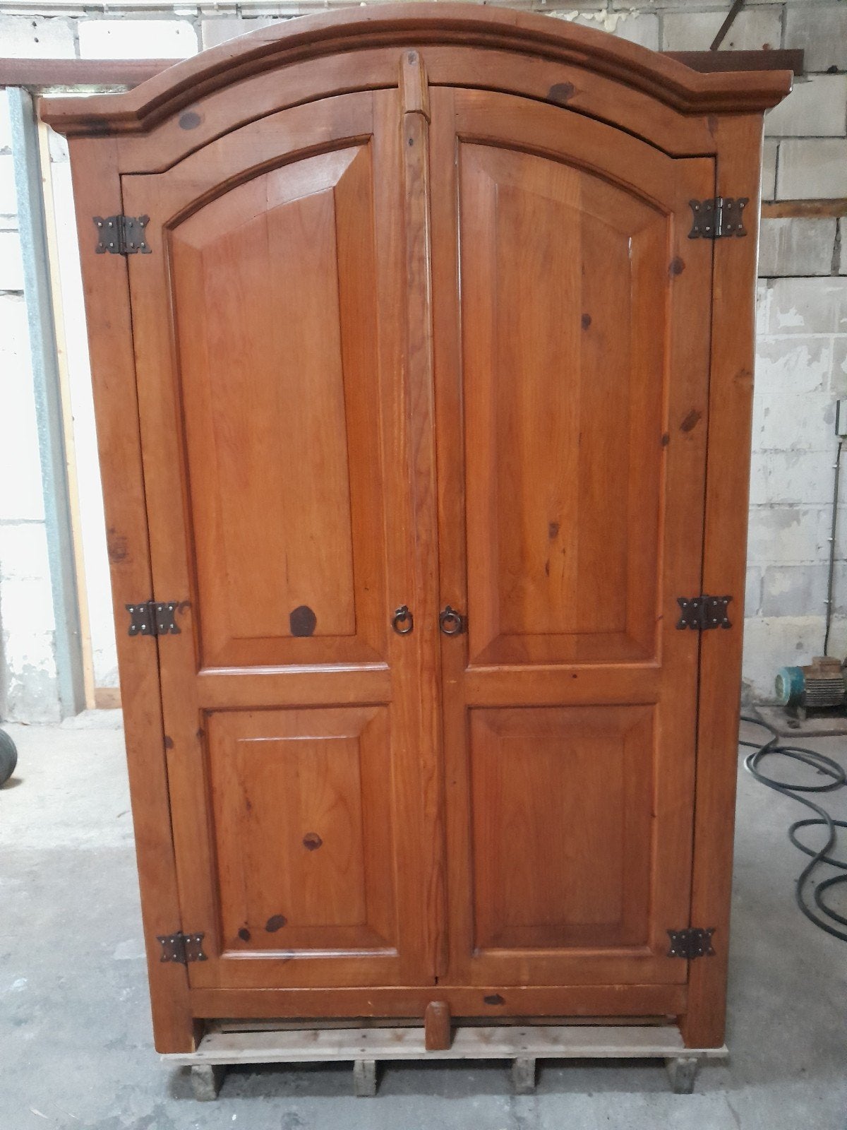 Massief houten kast met planken.perfecte staat,grenen, Ophalen