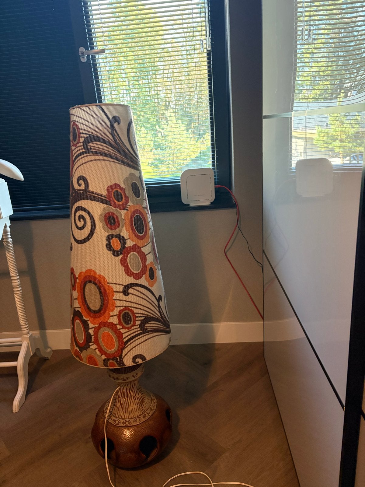 Vintage vloerlamp met bloemenprint kap, Ophalen, Gebruikt, E27 (groot), 100 tot 150 cm