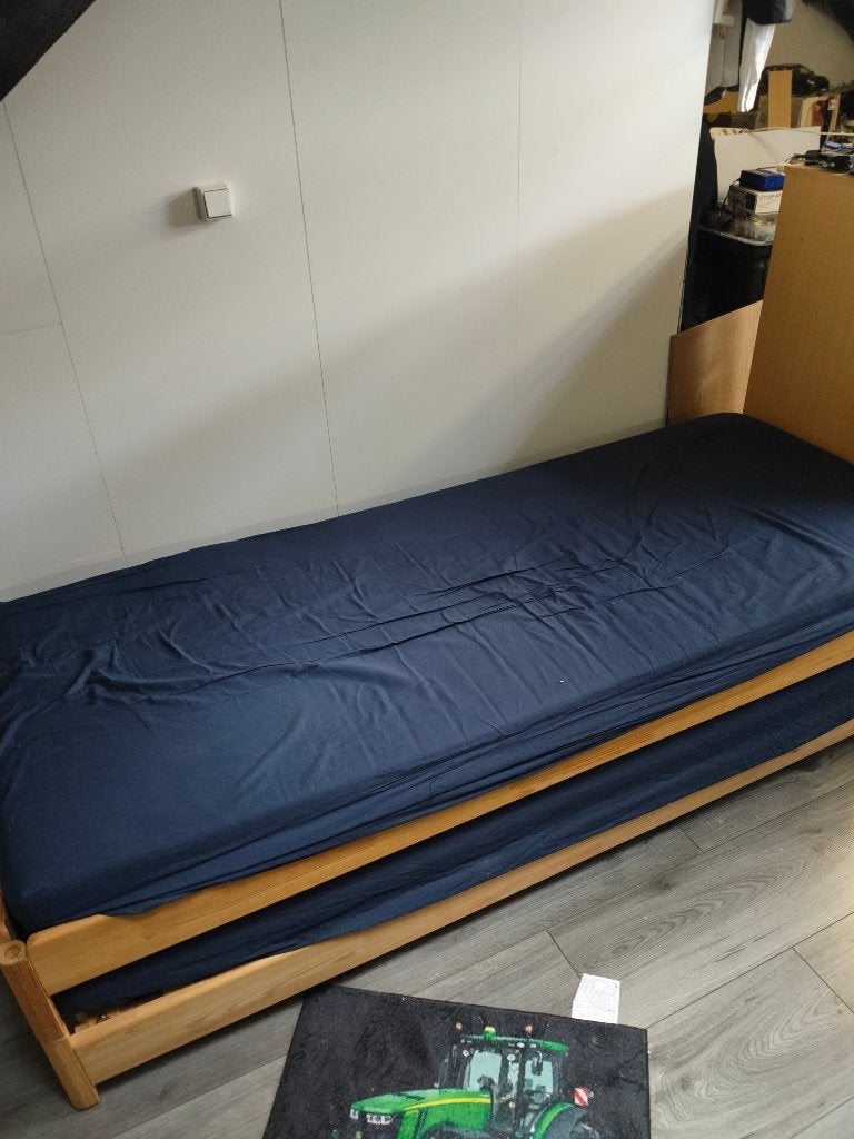 Logeerbed Stapelbaar bed met 2 matrassen, Ophalen, Gebruikt, 80 cm, 200 cm