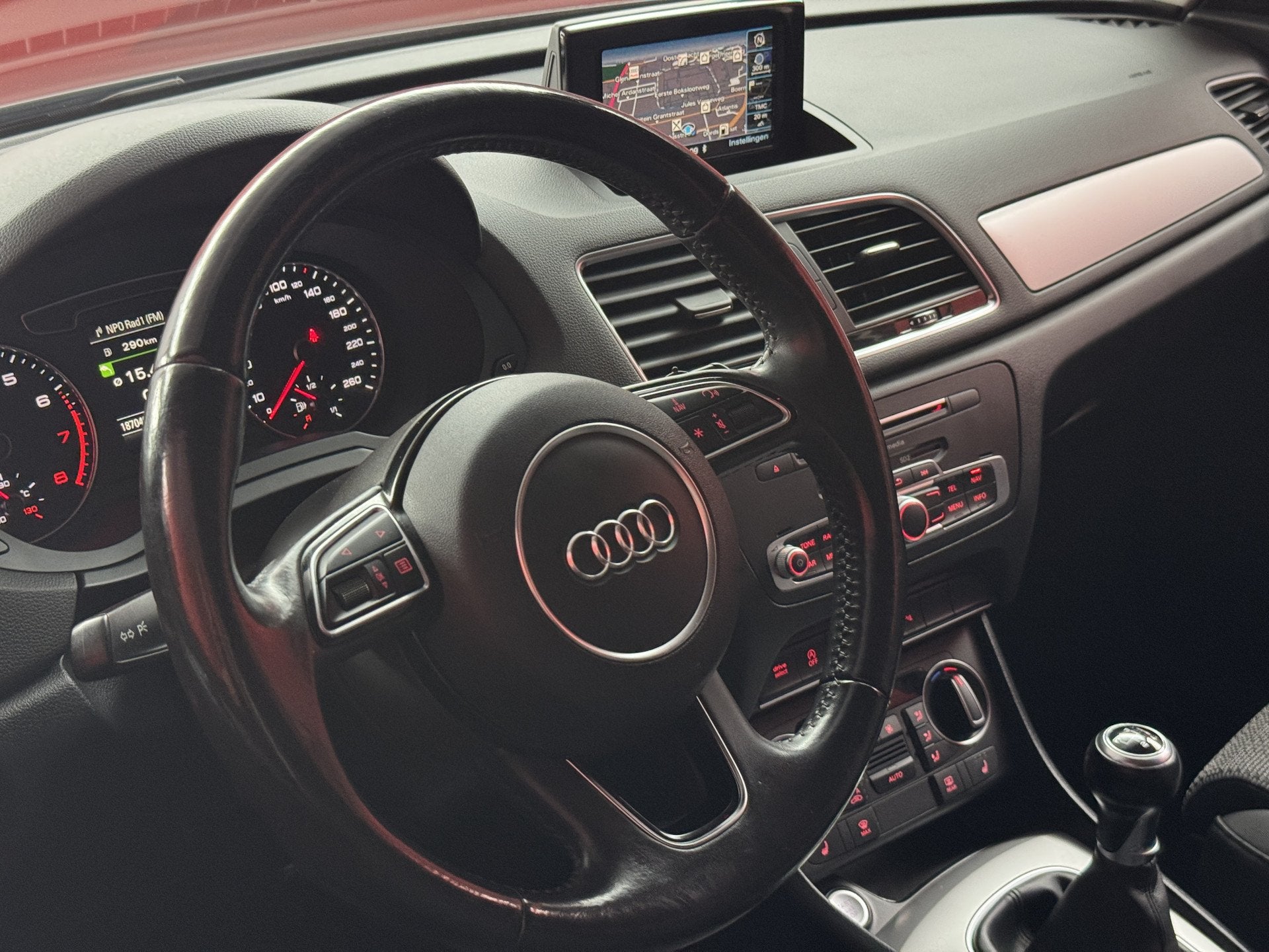Foto 3 van Audi Q3 1.4 TFSI CoD Design Pro Line Plus | Navigatie | Clim