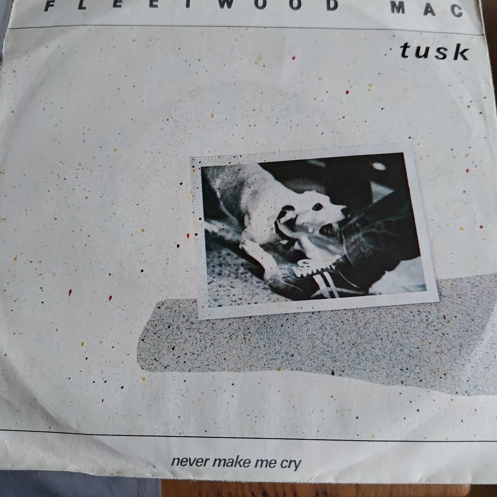 Fleetwood Mac - Tusk / Never Make Me Cry 7 inch single, Ophalen of Verzenden, Gebruikt