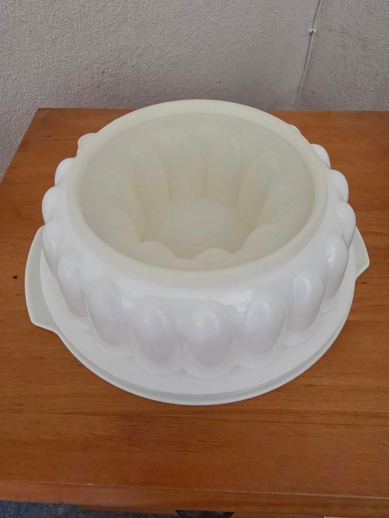 Tupperware Puddingvorm / Charlotte Russe Vorm, Ophalen of Verzenden, Gebruikt, Wit, Bak of Kom