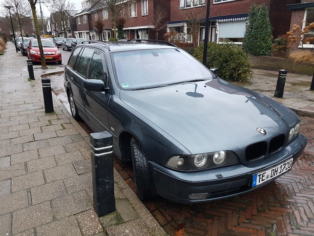BMW 520 Touring Executive 1999 antraciet grijs metallic, Ophalen, Zo goed als nieuw