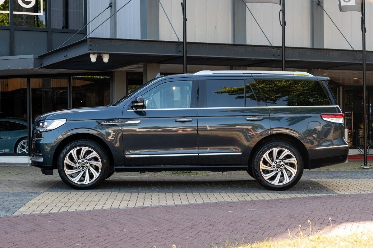 Lincoln Navigator 3.5L V6 (bj 2023, automaat), Auto's, Lincoln, Gebruikt, Zwart, 439 pk, 7 stoelen