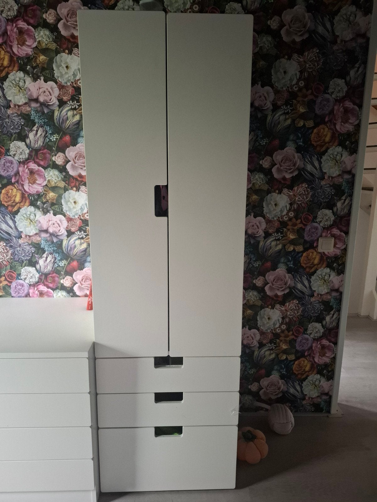Ikea Småland Kinderkledingkast met 3 laden en hanggedeelte, Ophalen, Zo goed als nieuw