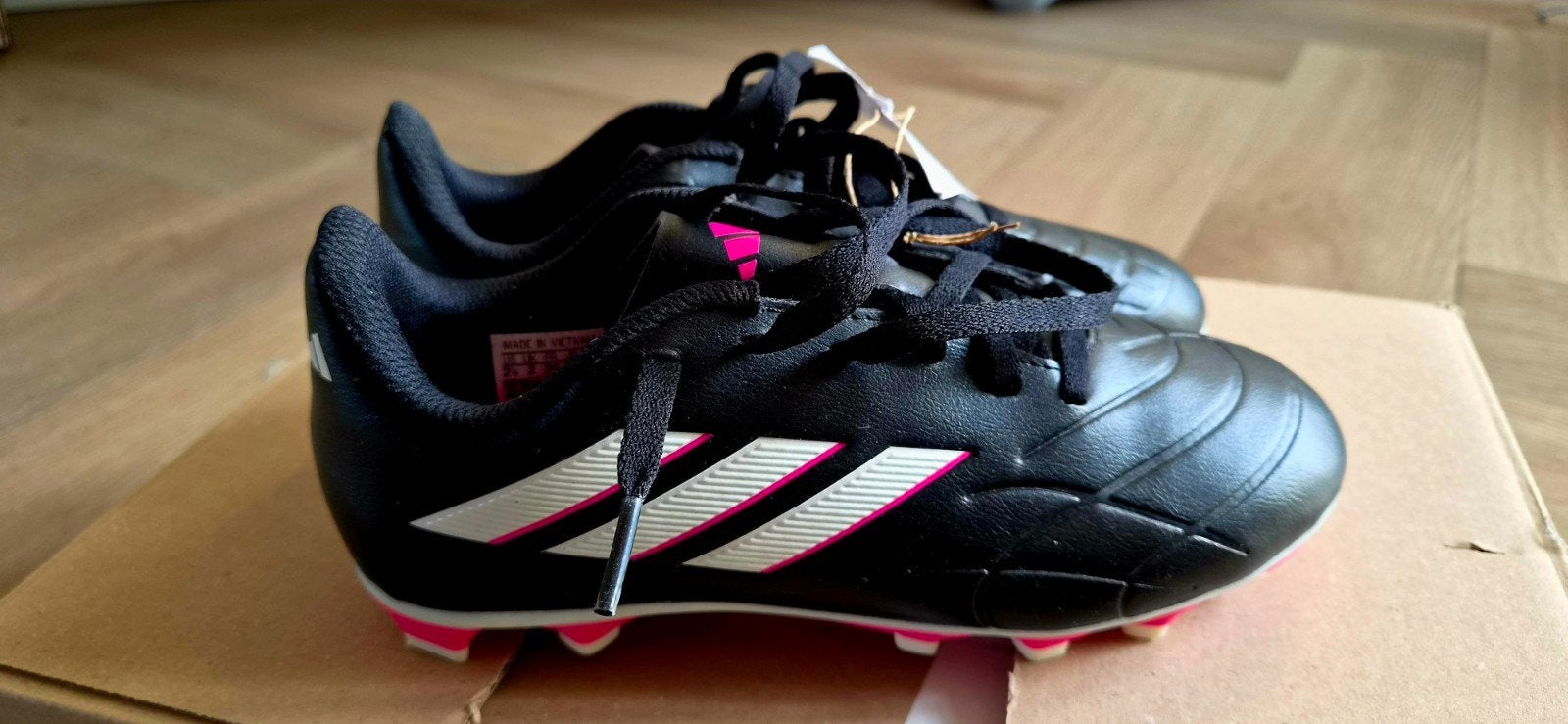 Adidas Copa Pure 4 voetbalschoen - Maat 34 - Nieuw in doos!, Ophalen of Verzenden, Nieuw, Schoenen