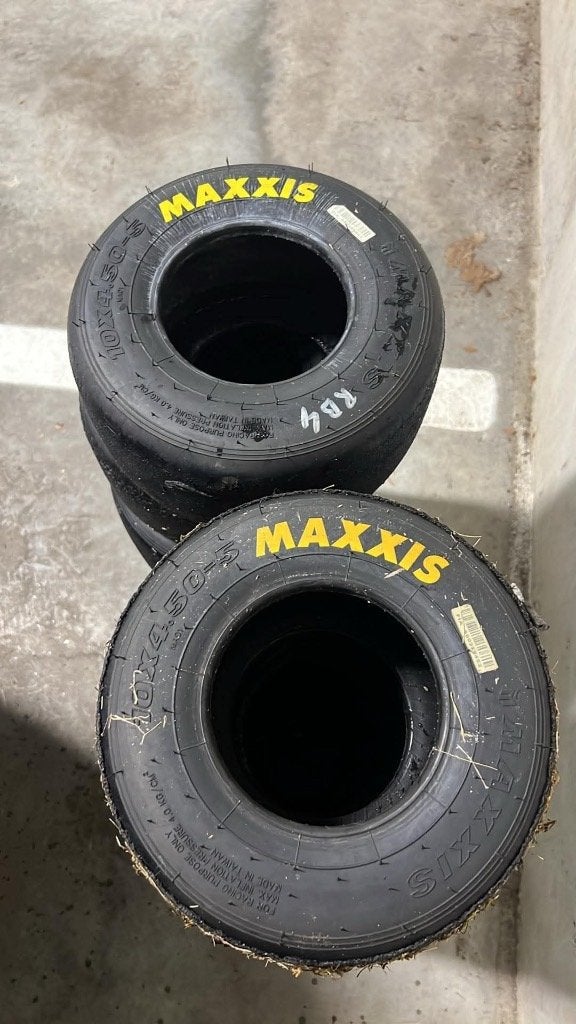 2 sets Maxxis prime slicks te koop, Sport en Fitness, Karting, Ophalen of Verzenden, Zo goed als nieuw, Onderdelen Kart