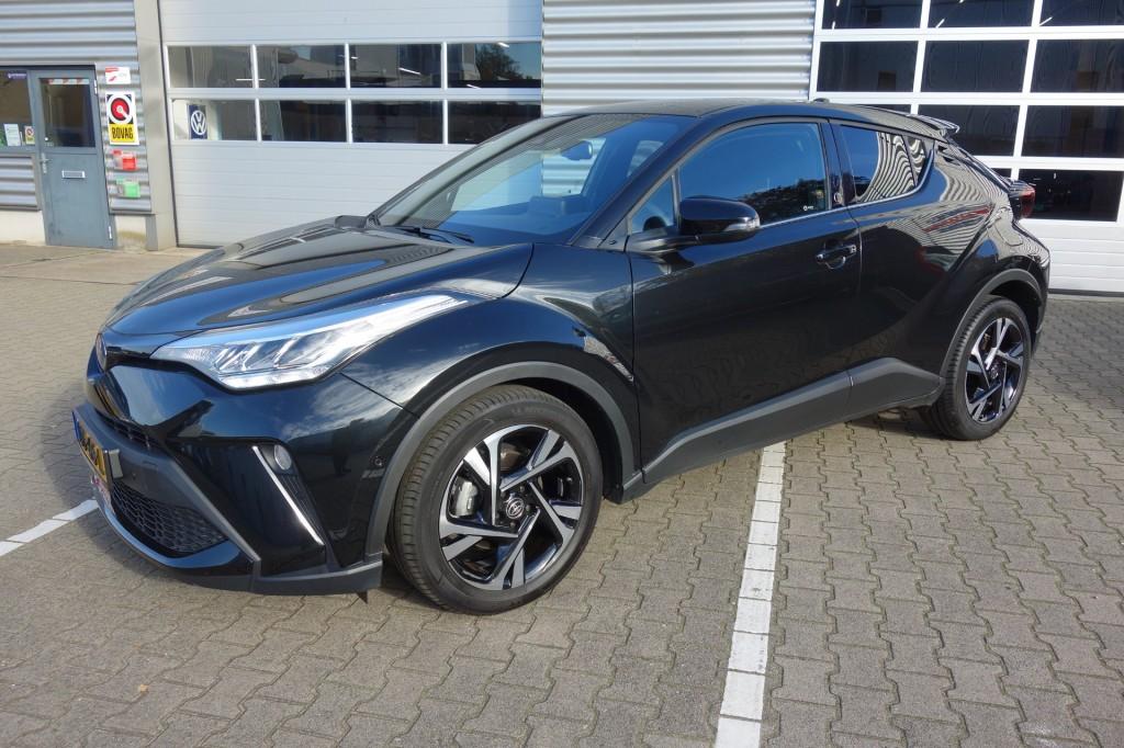 Toyota C-HR 1.8 HYBRID TEAM D, Navi, Winterp, 18Inch, Camera, 4 cilinders, Zwart, 98 pk, Hybride Elektrisch/Benzine