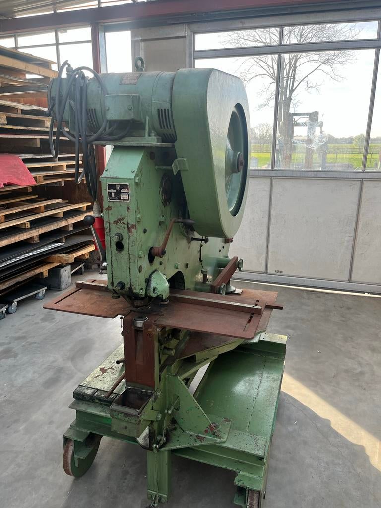 Peddinghaus Ponsmachine Type 210/13 -, Ophalen