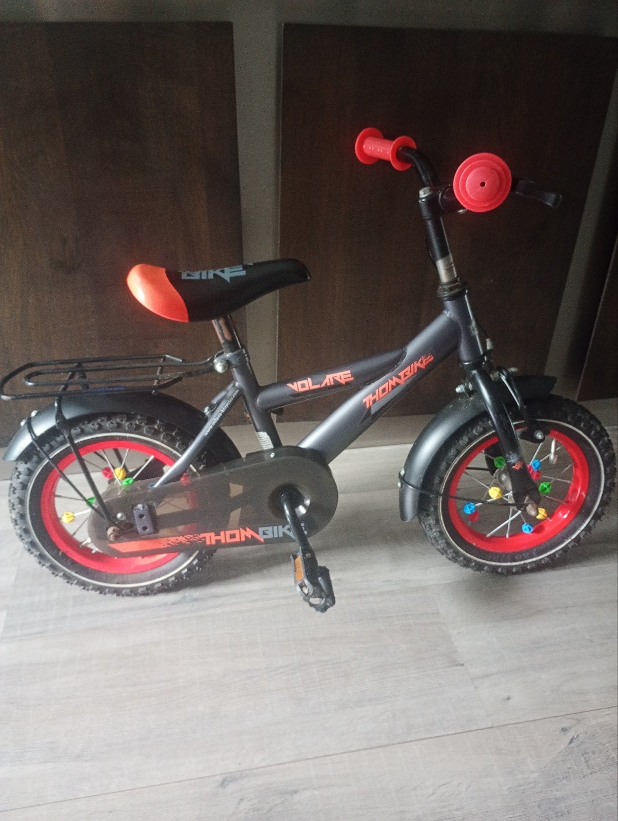 Thombike. Bijna nieuwe fietsen. 12,5 ich, Ophalen of Verzenden, Zo goed als nieuw, Minder dan 16 inch