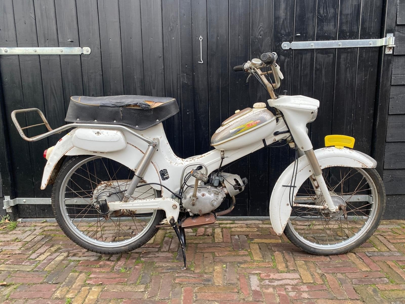 Puch vs50 wit, Ophalen