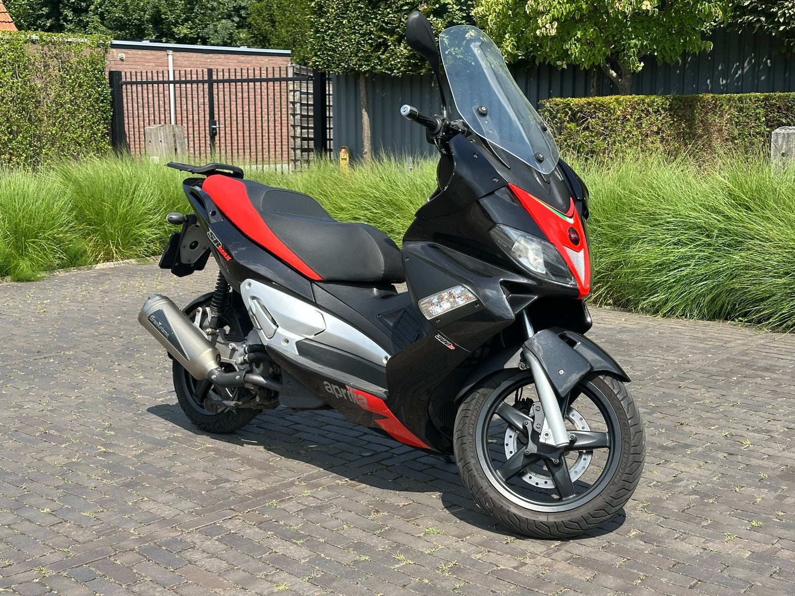 Aprilia SR Max Scooter 300i, Scooter, Particulier, Automaat, 1 cilinder