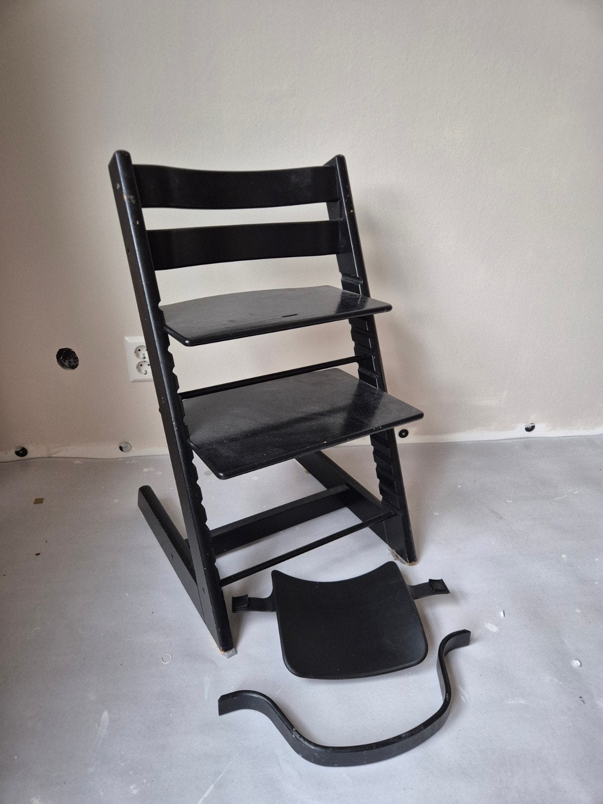 Stokke Tripp Trapp meegroeistoel zwart, Ophalen, Gebruikt, Meegroeistoel, Afneembaar eetblad
