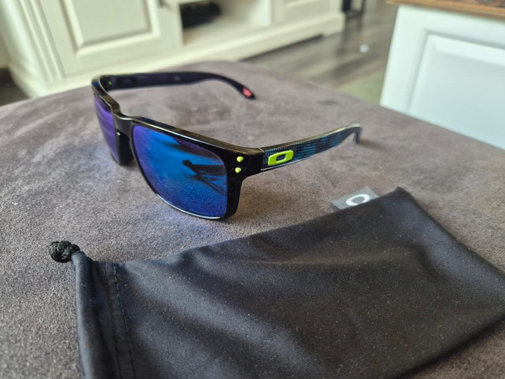 Oakley holbrook high resolution prizm sapphire, Sieraden, Tassen en Uiterlijk, Zonnebrillen en Brillen | Heren, Ophalen of Verzenden