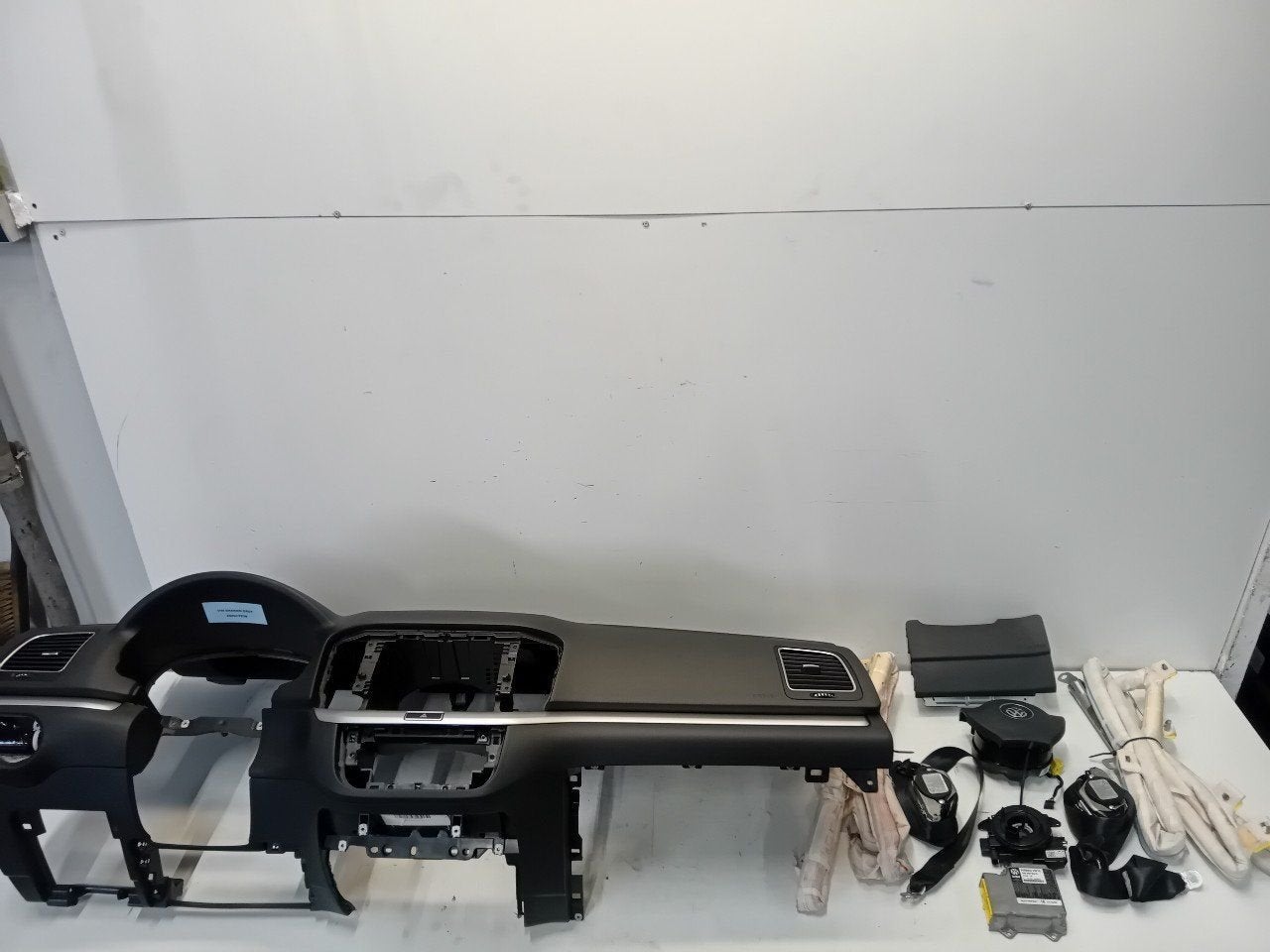 Airbag set Volkswagen Sharan, Auto-onderdelen, Onderdelen@venauto.nl, Van der Ven Autorecycling B.V., Gebruikt, Ettenseweg 76, 4706 PB Roosendaal, The Netherlands