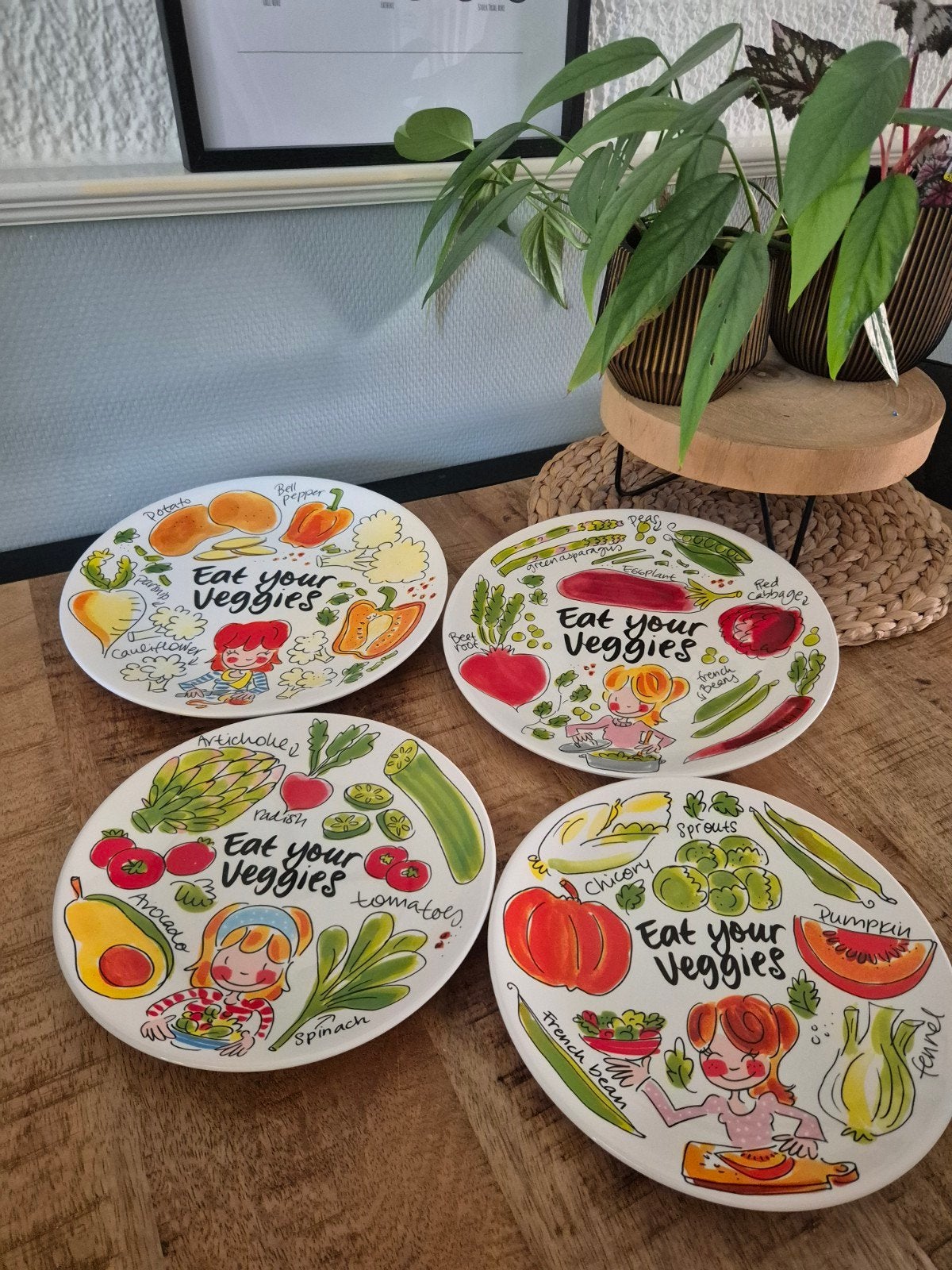 Blond Amsterdam 'Eat your Veggies' borden set (4 st.), Ophalen of Verzenden, Zo goed als nieuw, Bord(en), Aardewerk