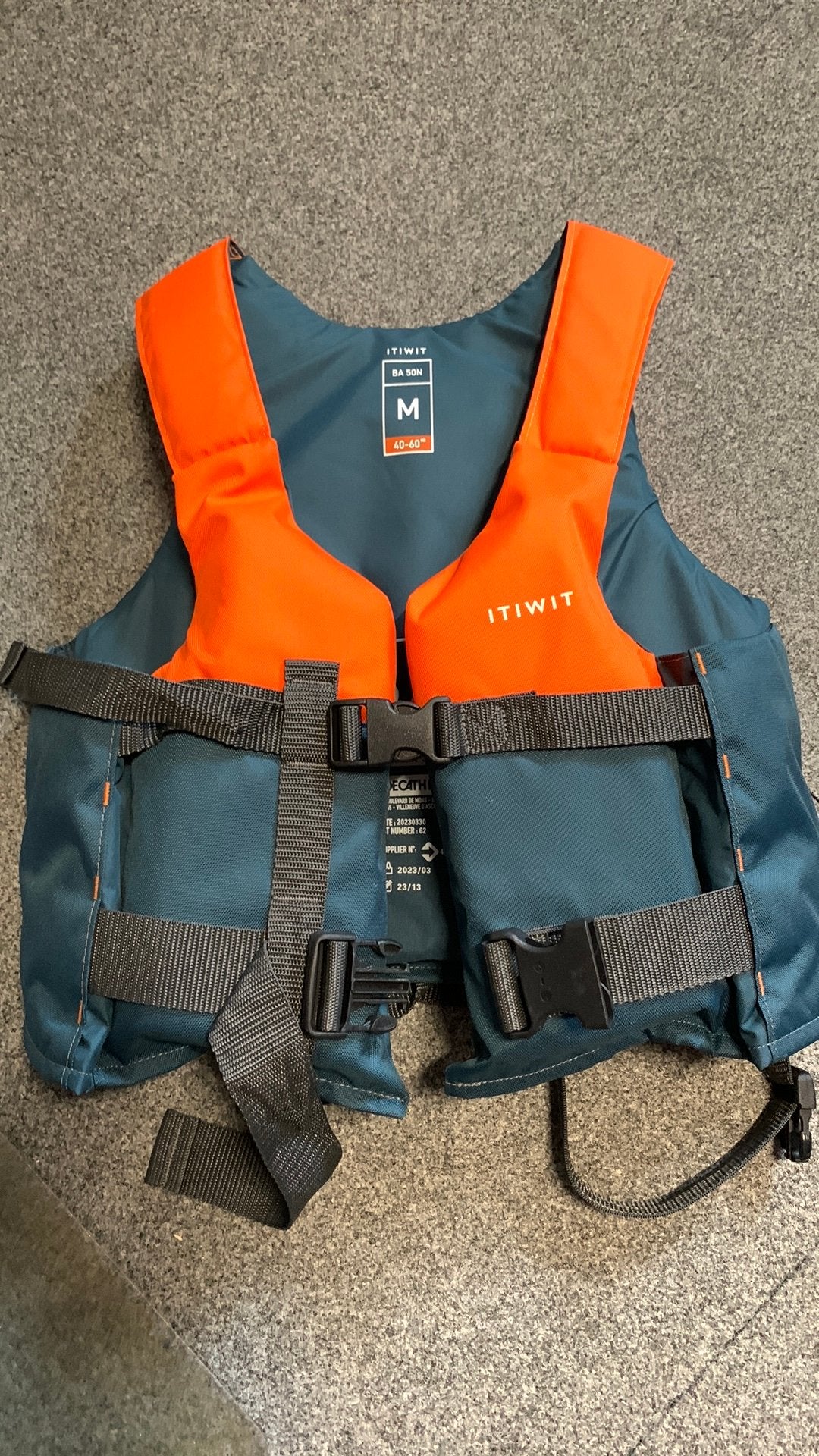 Zwemvest 40 tot 60 kg, Ophalen of Verzenden, Zo goed als nieuw, Kind, Reddingsvest of Zwemvest