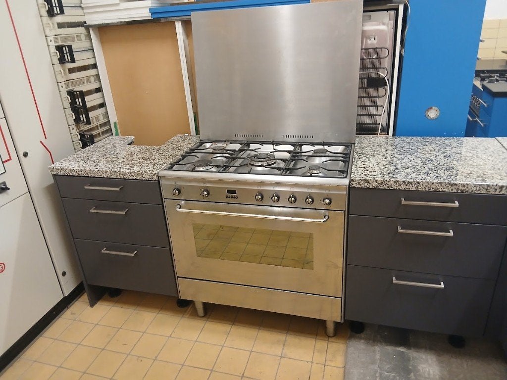 Keuken, Ophalen, Gebruikt, Hoekkeuken, Graniet of Steen