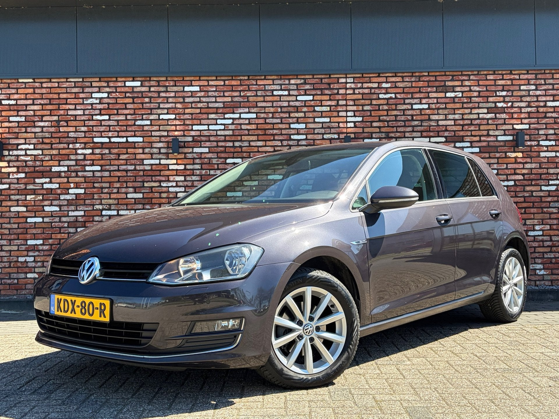 Volkswagen GOLF 1.2 TSI Business Edition Lounge Carplay Crui, Voorwielaandrijving, Stof, Gebruikt, 610 kg