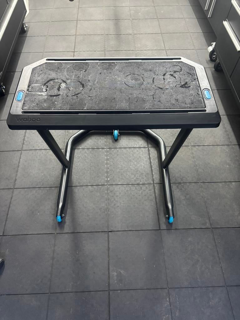 Wahoo kickr indoor trainingsdesk, Ophalen of Verzenden, Zo goed als nieuw, Benen, Overige typen