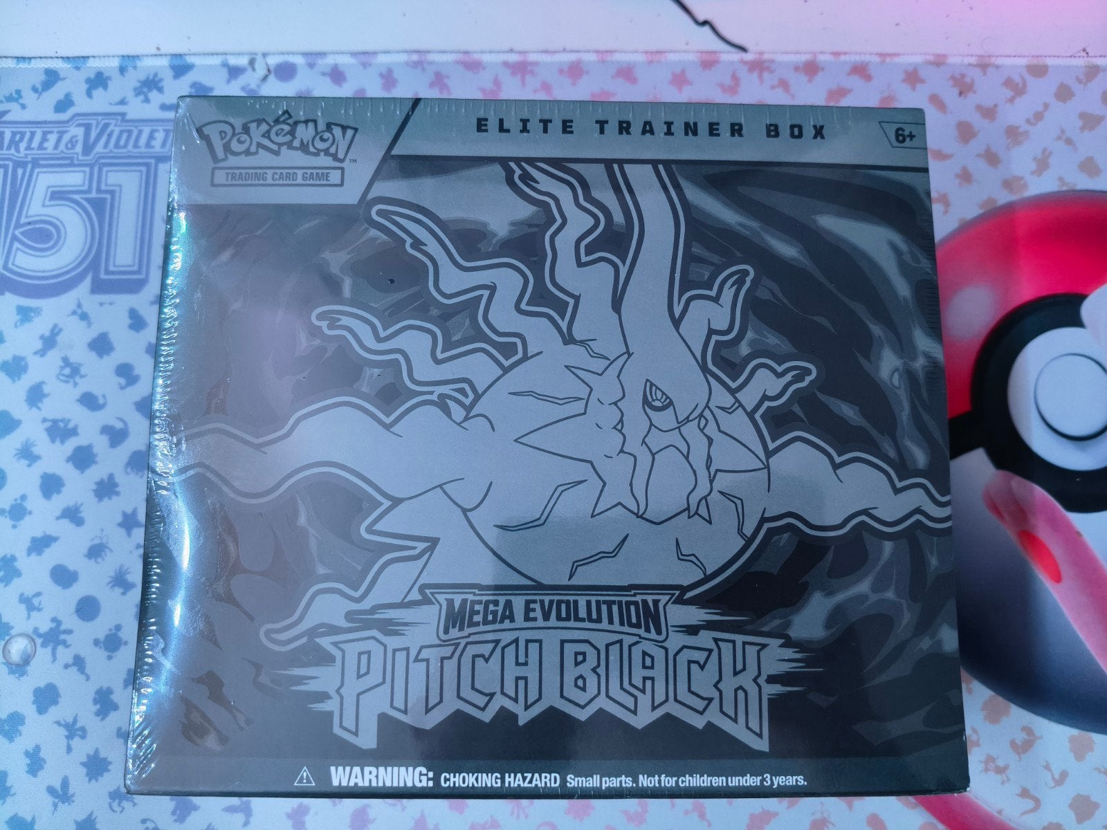 Pokémon TCG: Mega Evolution Pitch Black Elite Trainer Box, Ophalen of Verzenden, Nieuw, Overige typen