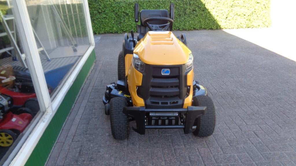 weinig gebruikte zware cub cadett xt3 2 cilinder kawasaki, Ophalen, Mtd, Zo goed als nieuw, Nederland