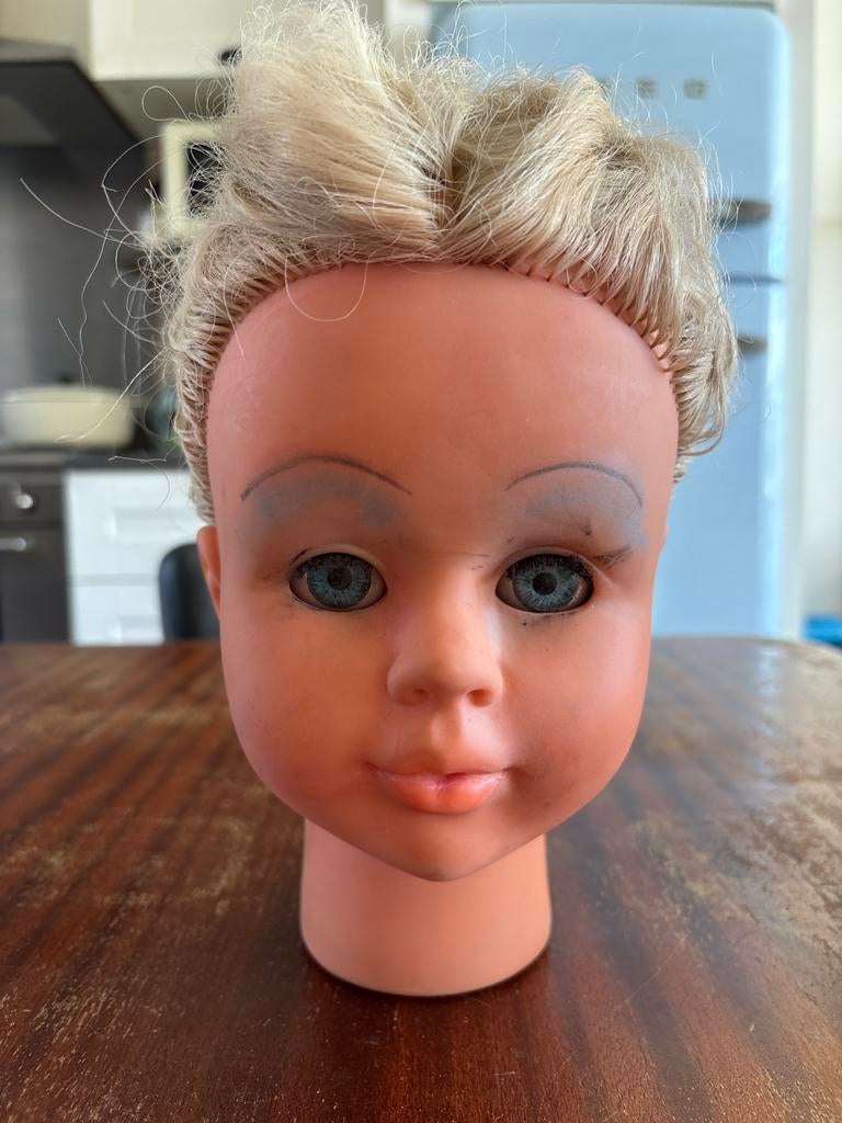 Vintage oefenhoofd pop met blond haar en blauwe ogen, Ophalen of Verzenden, Gebruikt, Overige typen
