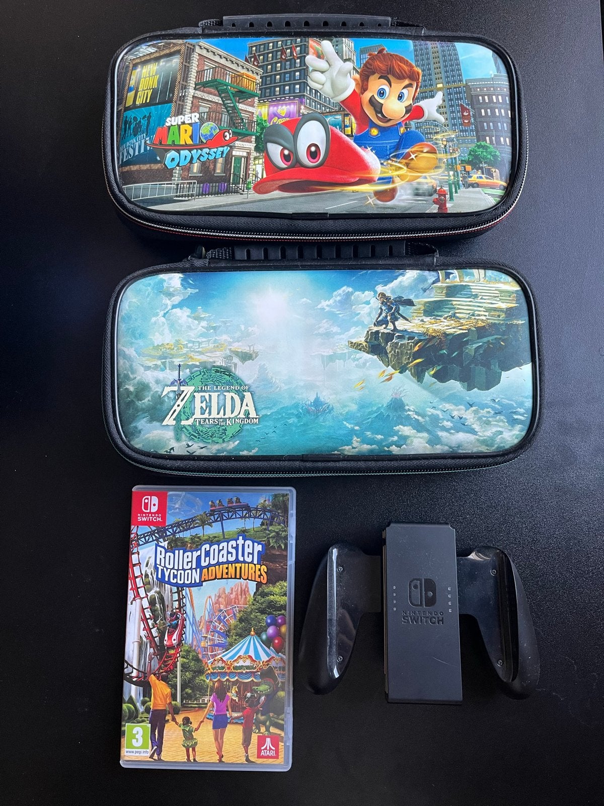 Nintendo Switch cases met controller grip en game, Met games, Ophalen of Verzenden, Zo goed als nieuw, Zonder controller