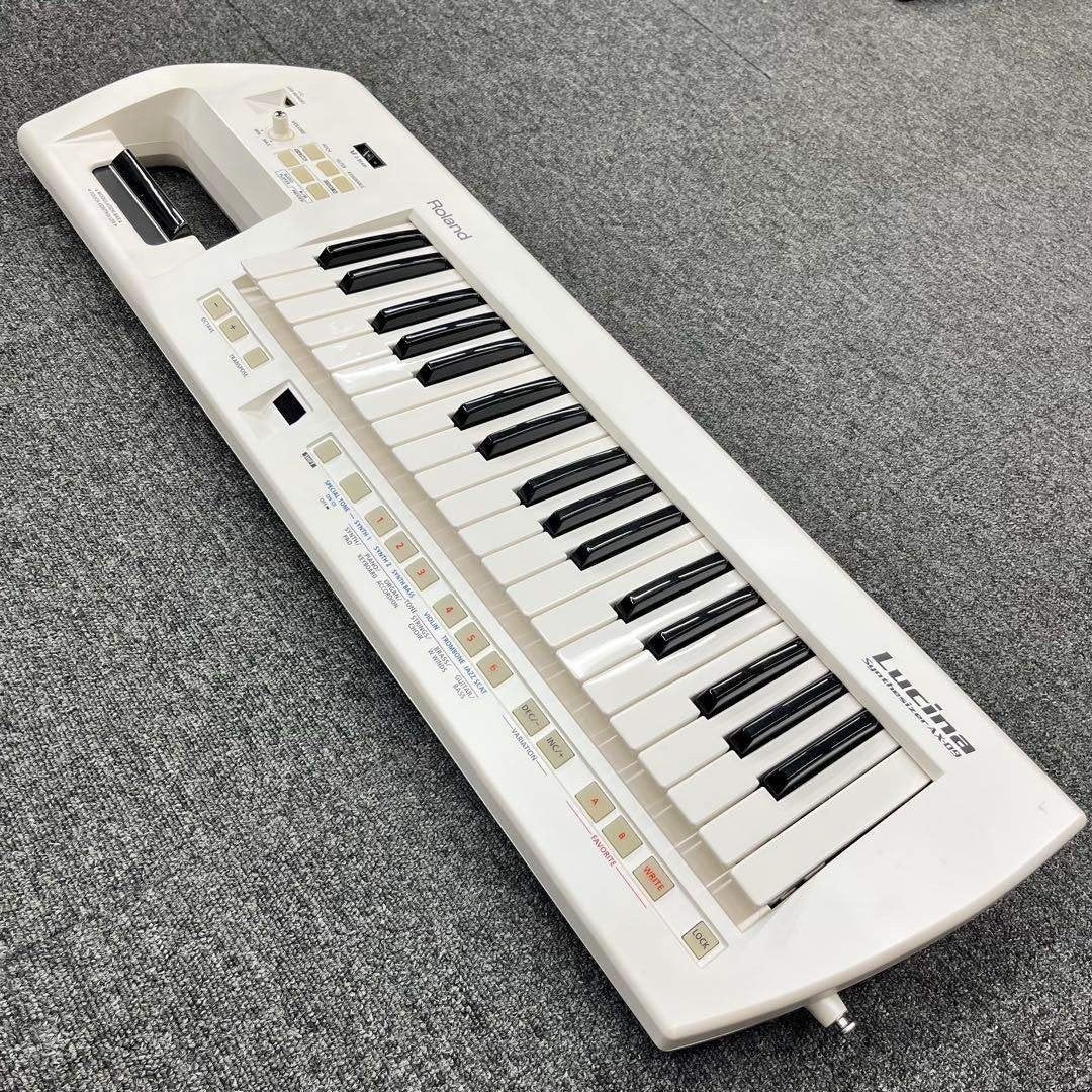 Roland Lucina AX-09 keytar, Muziek en Instrumenten, Gebruikt, Roland, Midi-aansluiting, Overige aantallen