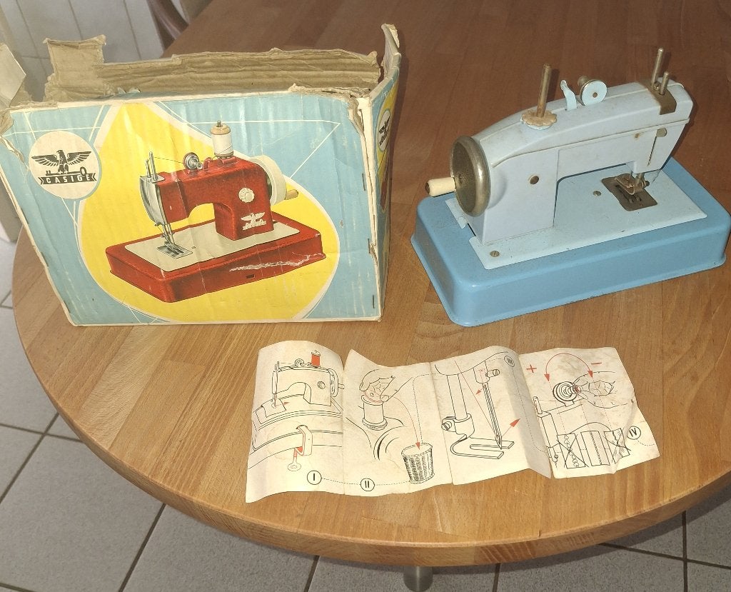 Kinder naaimachine, Hobby en Vrije tijd, Ophalen, Gebruikt, Naaimachine, Overige merken
