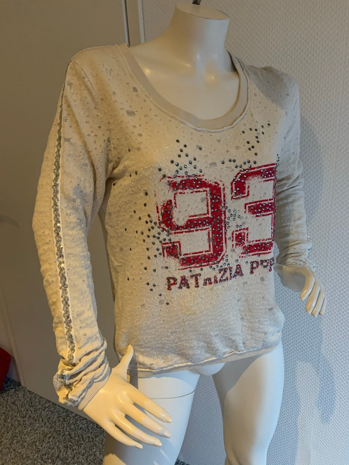 Patrizia pépé trui met oude look en steentjes maat 0. S, Kleding | Dames, ., Beige, Ophalen of Verzenden, Zo goed als nieuw