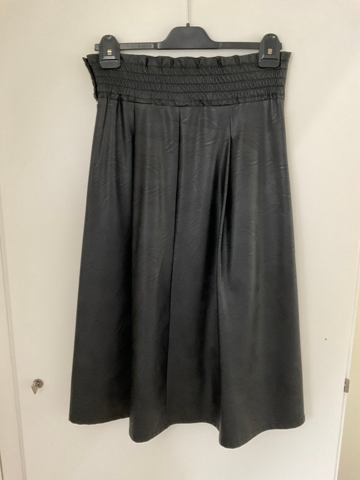 Rinascimento rok, lederlook, maat M, Maat 38/40 (M), Zwart, Ophalen of Verzenden, Zo goed als nieuw