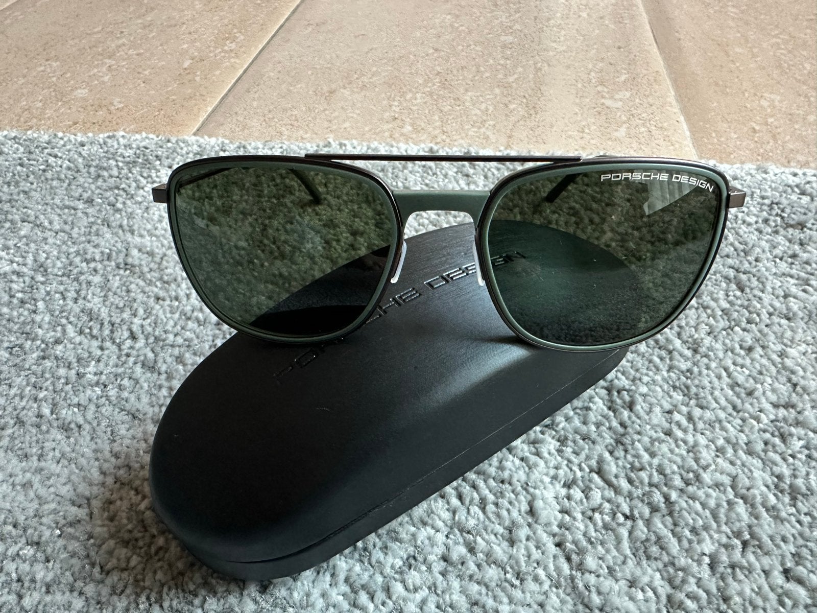 Porsche Design P8690 Zonnebril - Nieuw en Ongedragen, Overige merken, Zonnebril, Nieuw, Ophalen of Verzenden