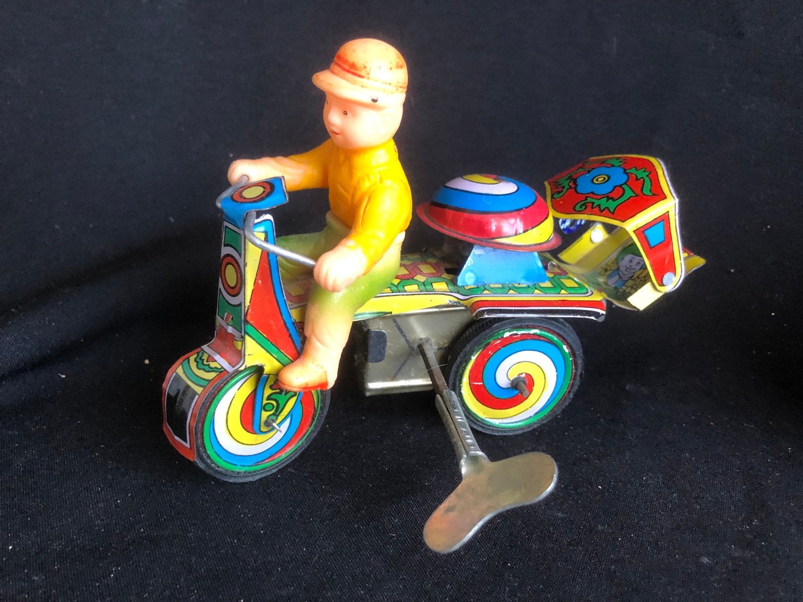 Twee blikken speelgoed: Scooter en IJscowagen, Ophalen of Verzenden, Gebruikt, Jongen of Meisje