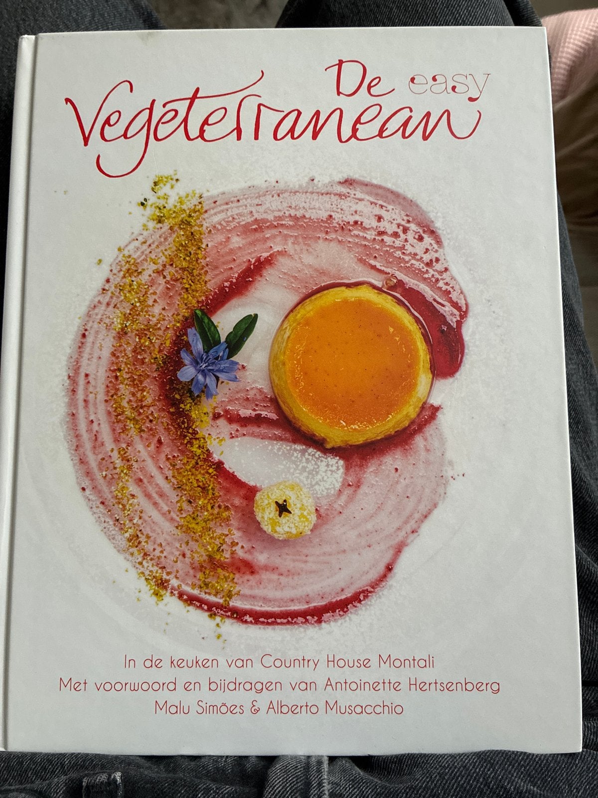 De easy Vegeterranean - Vegetarisch kookboek, Hoofdgerechten, Vegetarisch, Ophalen of Verzenden, Zo goed als nieuw
