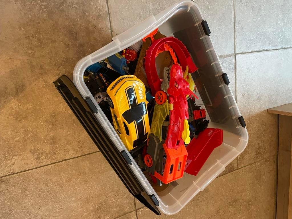 Speelgoedbak vol met auto’s, Ophalen, Gebruikt