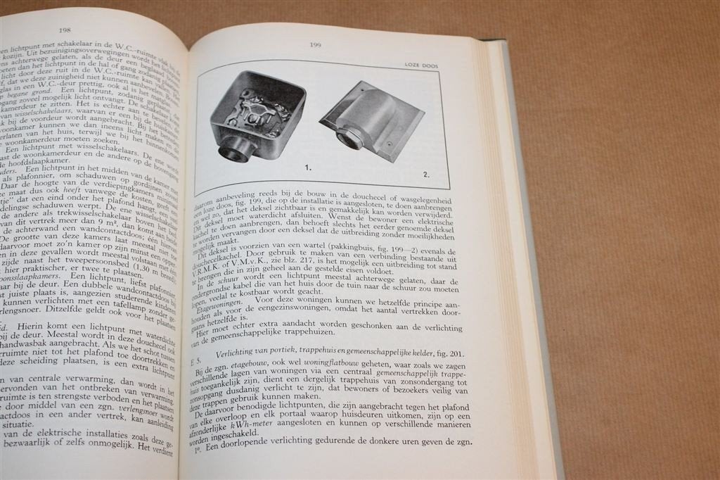 Bouwkunde MTO — Deel VIII, Riolering & Elektrotechniek, 1959, Boeken, Ophalen of Verzenden, Gelezen, Bouwkunde