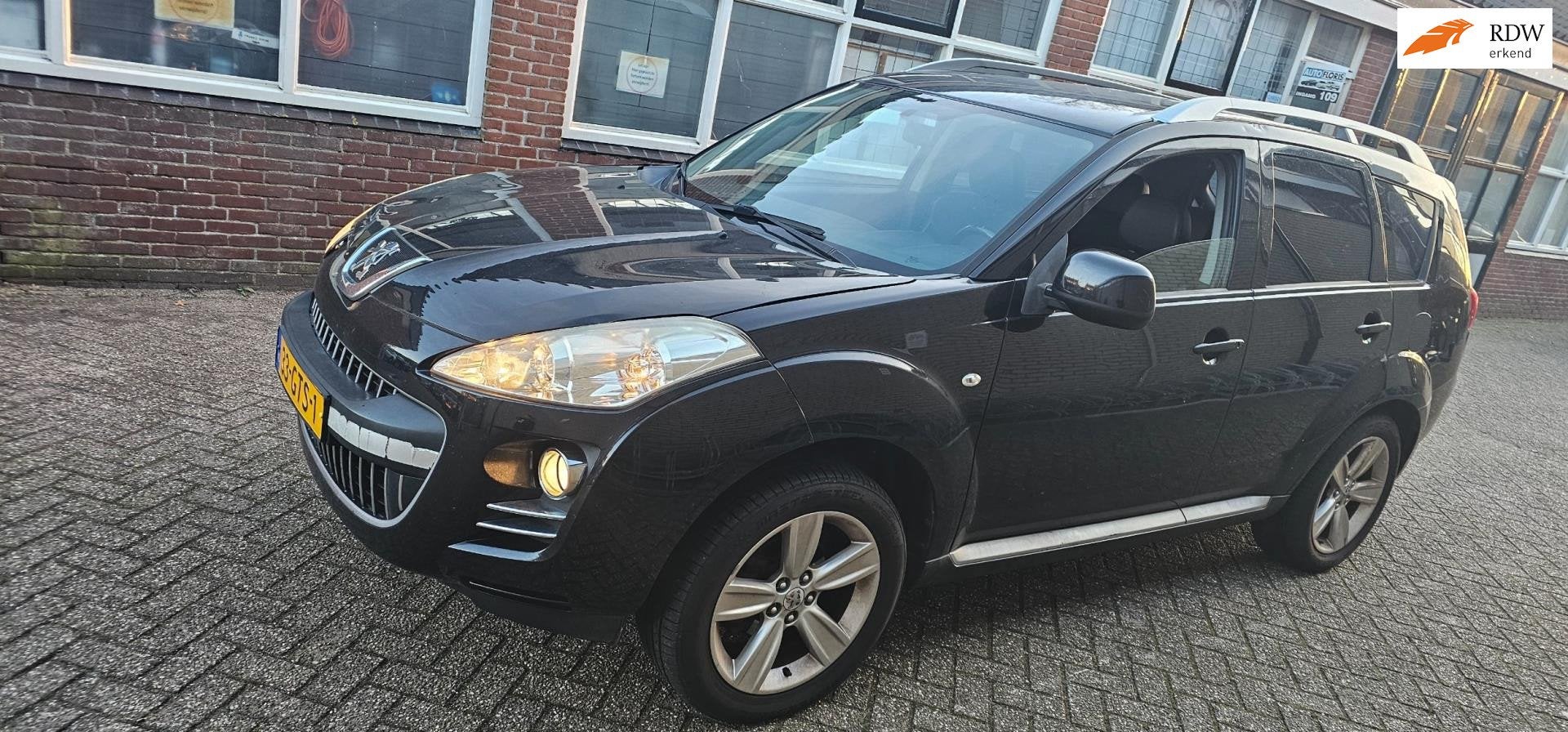 Peugeot 4007 2.4 ST 7p. Handel / Export, Auto's, Peugeot, Gebruikt, 4 cilinders, 7 stoelen, Zwart