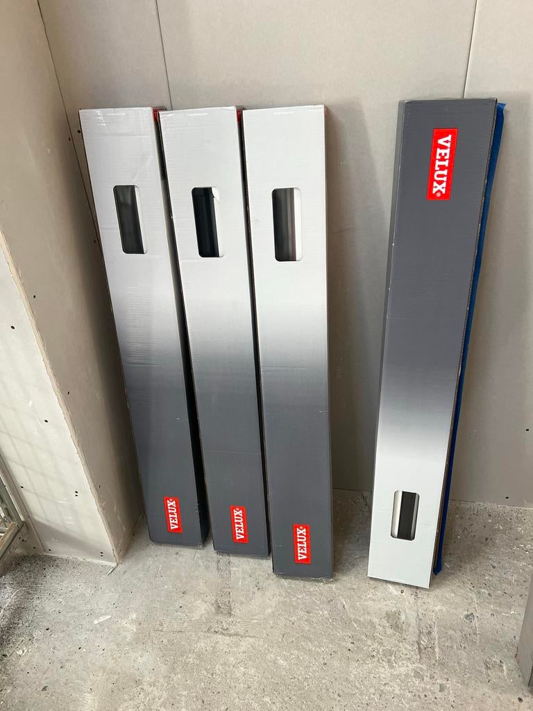 Nieuwe Velux DML PK25 Dakraam Rolluiken (4 stuks), Ophalen, Nieuw, Dakraam, Minder dan 80 cm