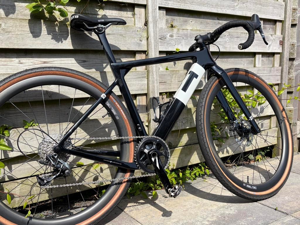 3T Exploro (maat S), 28 inch, Carbon, 10 tot 15 versnellingen, Zo goed als nieuw