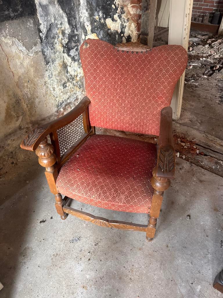 Oude fauteuil voor opknapper gratis, Ophalen, Gebruikt, 75 tot 100 cm, 50 tot 75 cm