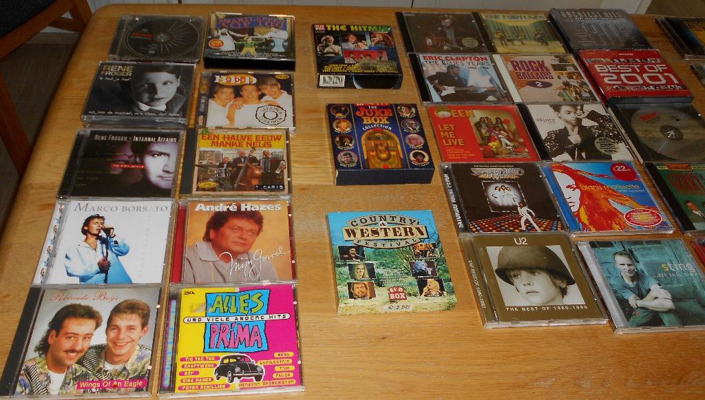 Verzameling CD's van diverse artiesten en genres., Ophalen, Gebruikt, Boxset