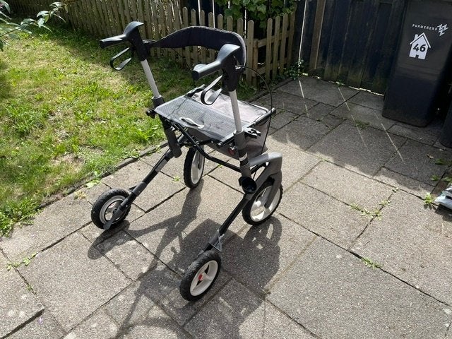 Rollator Topro Olympos  ATR (Medium) model nr. 814300, Ophalen, Lichtgewicht, Zo goed als nieuw