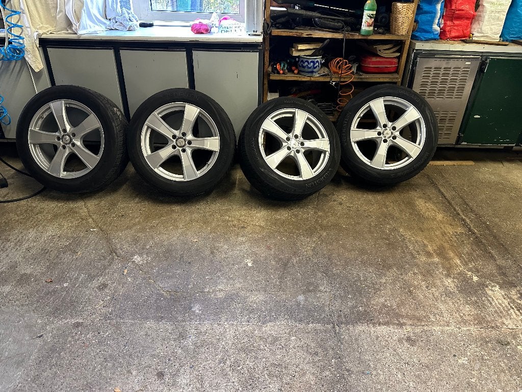 Winterbanden met velg, Auto-onderdelen, Gebruikt, 255 mm, Banden en Velgen, Winterbanden
