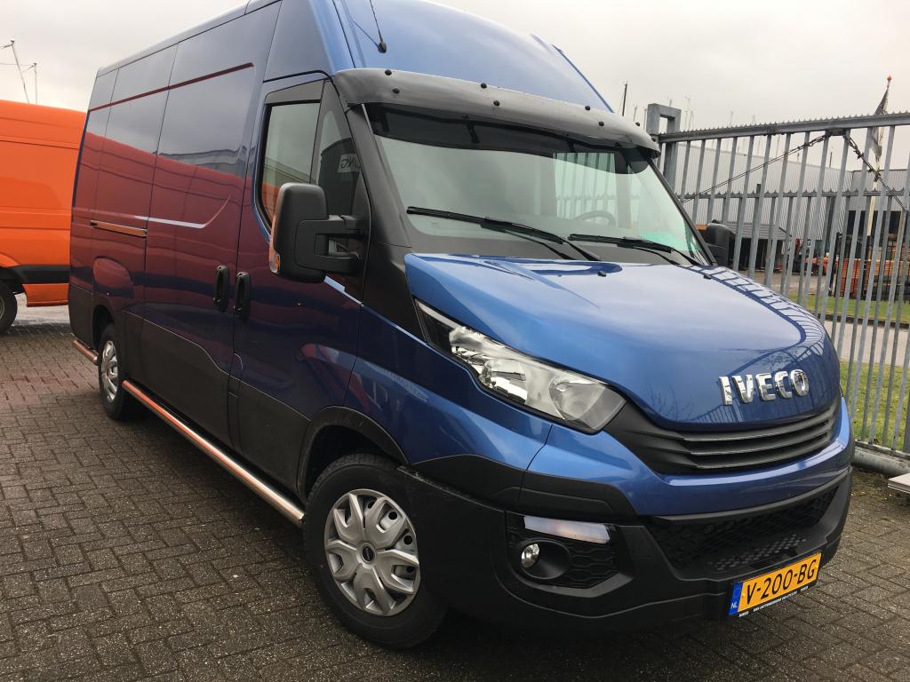 Iveco Daily 35S18 Sidebars Recht, Niet ingevuld, Niet ingevuld, Niet ingevuld
