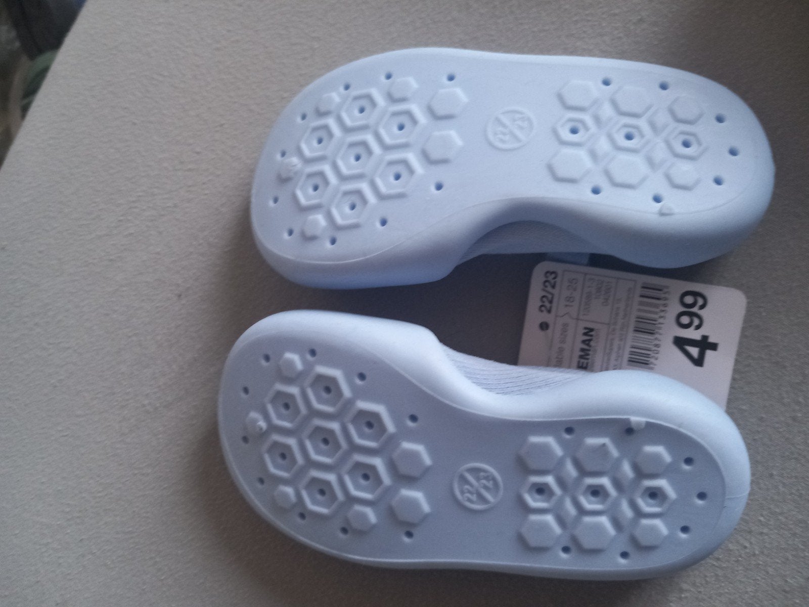 22/23, Ophalen of Verzenden, Zo goed als nieuw, Jongen of Meisje, Sportschoenen