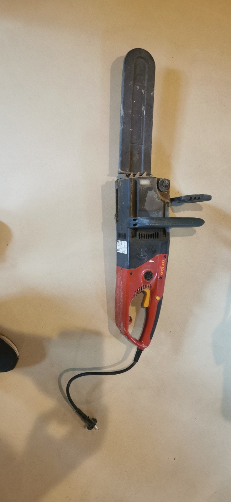 Robuuste Kettingzaag CSE 2065 - Krachtig en Betrouwbaar, Gebruikt, Onbekend, Kettingzaag, Ophalen of Verzenden