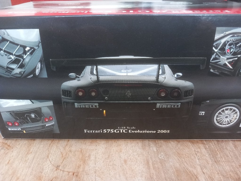 Kyosho Ferrari 575 gtc evoluzione 2005, Ophalen of Verzenden, Zo goed als nieuw, Kyosho