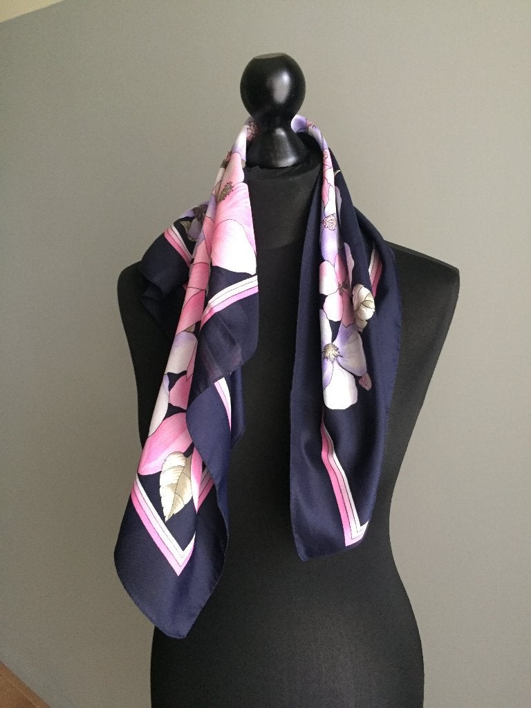 Italiaanse sjaal vintage  blauw lila roze wit, Ophalen of Verzenden, Zo goed als nieuw, Maat 46/48 (XL) of groter, Sjaal